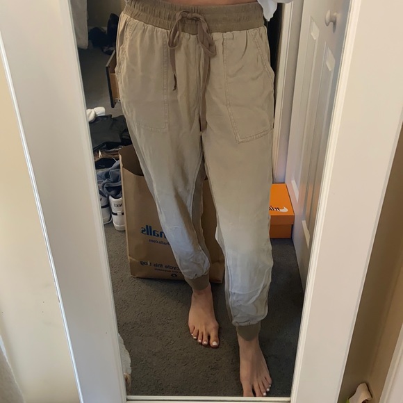 tan flowy pants